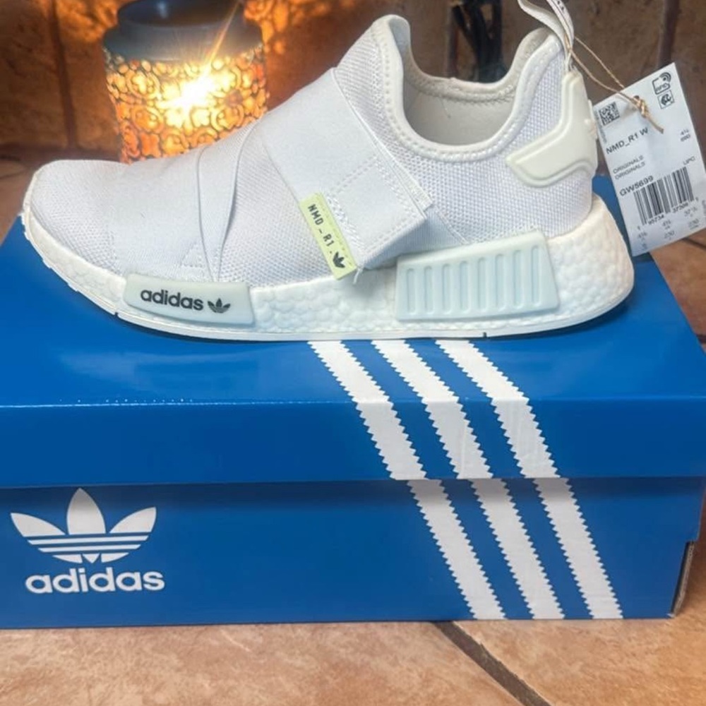 Adidas women size 6